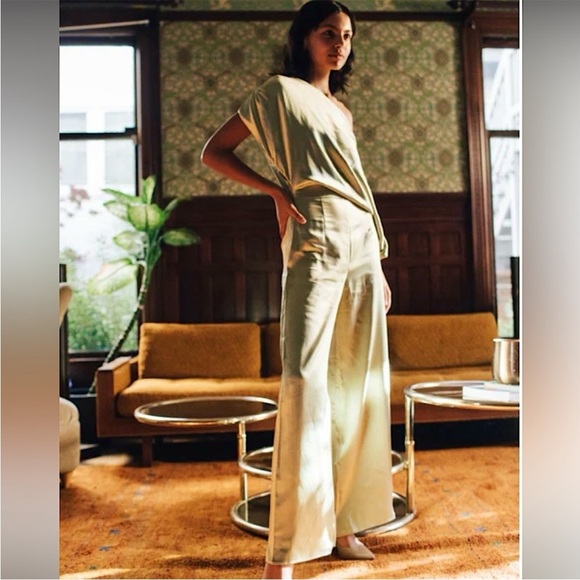 Elliatt Amari Satin Off The Shoulder Jumpsuit Size XS In Black - Picture 5 of 16